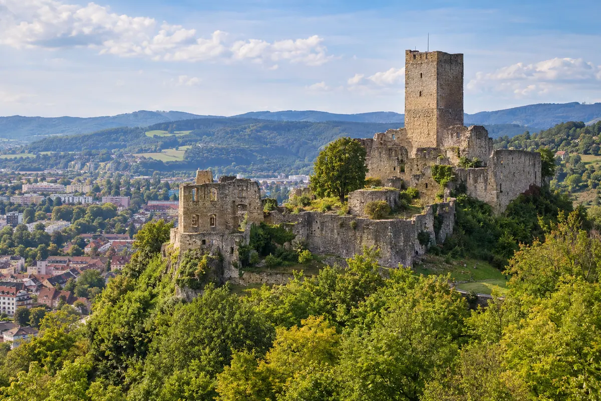 Burg Rötteln über Lörrach (Landkreis Lörrach).